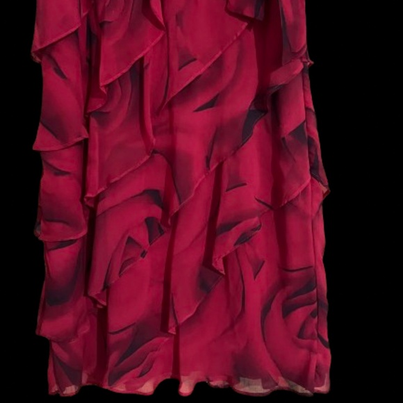 WHBM Women’s Red Rose Chiffon Ruffle Tiered Cocktail Dress Size-M - Picture 3 of 7